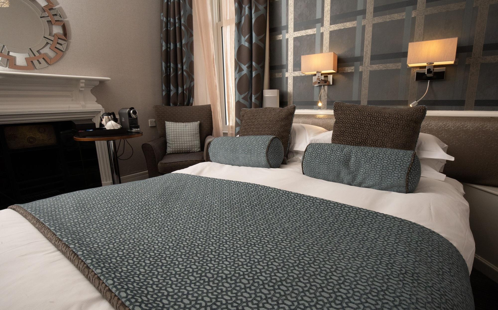 House Hotel 4*